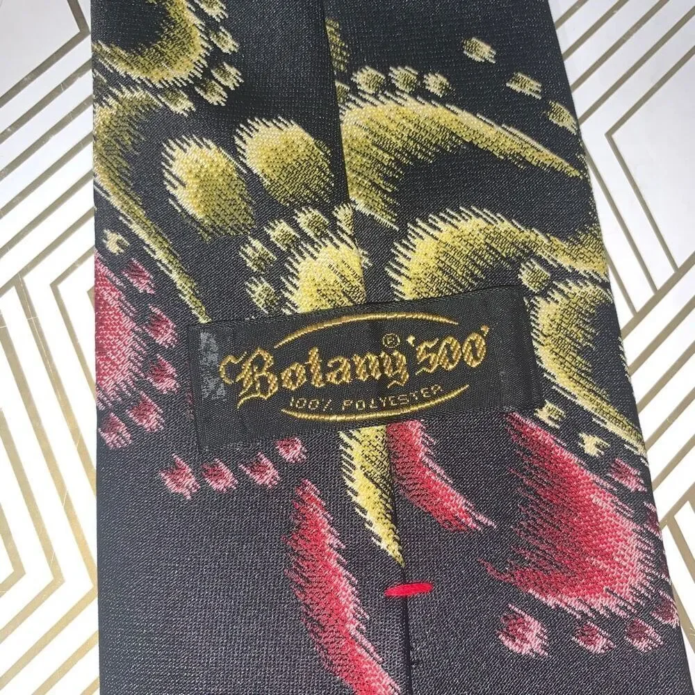 Botany 500 Mens‎ Geometric Wave Print Neck Tie Black Pink Green Pattern Necktie